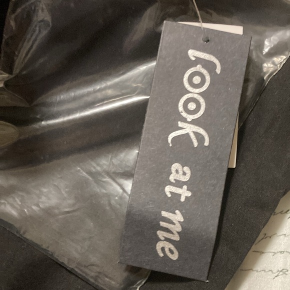 Top with dramatic sleeves - Picture 5 of 5